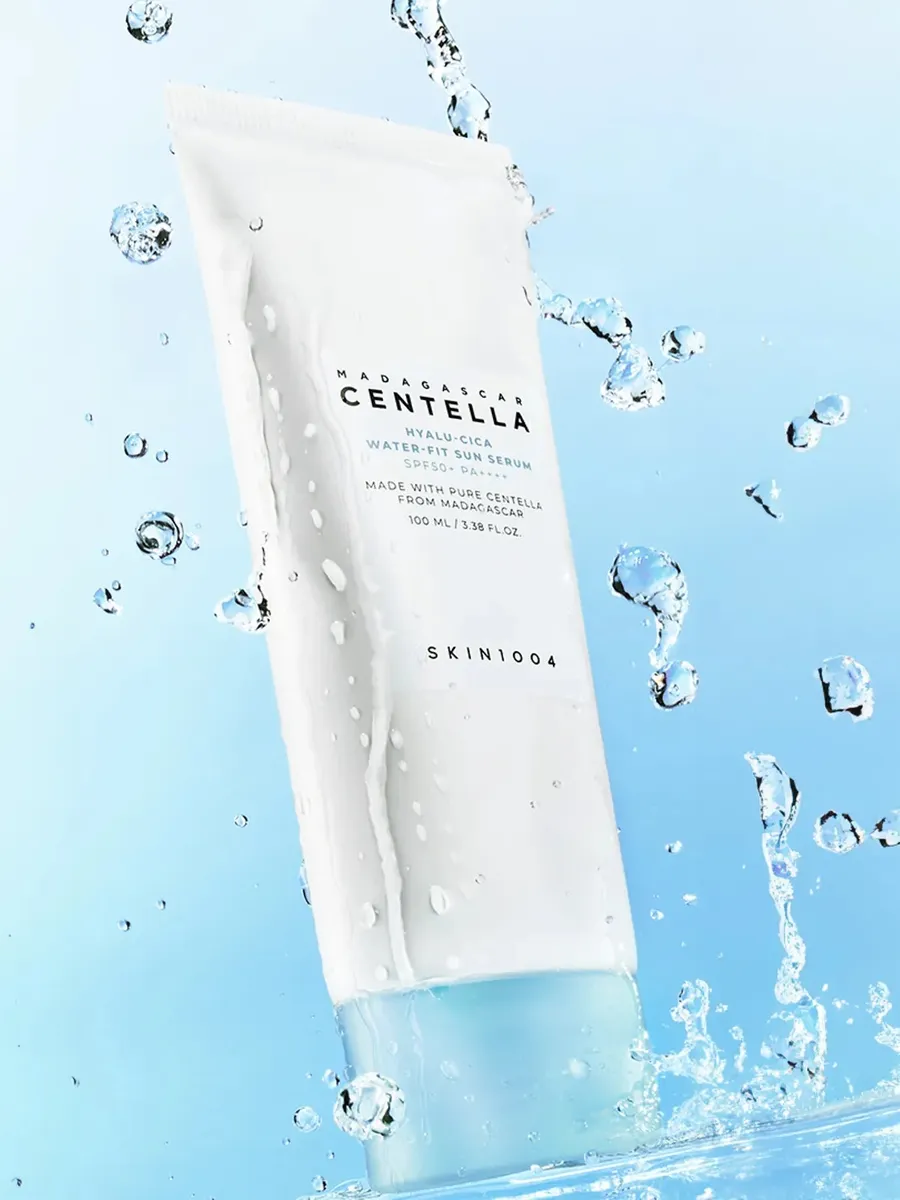Солнцезащитный крем SKIN1004 Madagascar Centella Hyalu-Cica Water-Fit Sun Serum SPF50+ PA++++ — фото 2