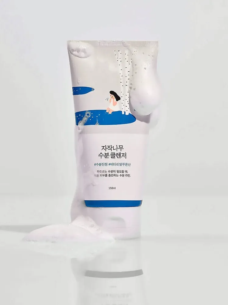ПЕНКА ДЛЯ УМЫВАНИЯ С БЕРЕЗОВЫМ СОКОМ BIRCH JUICE MOISTURIZING CLEANSER 150ML (ROUND LAB) — фото 4